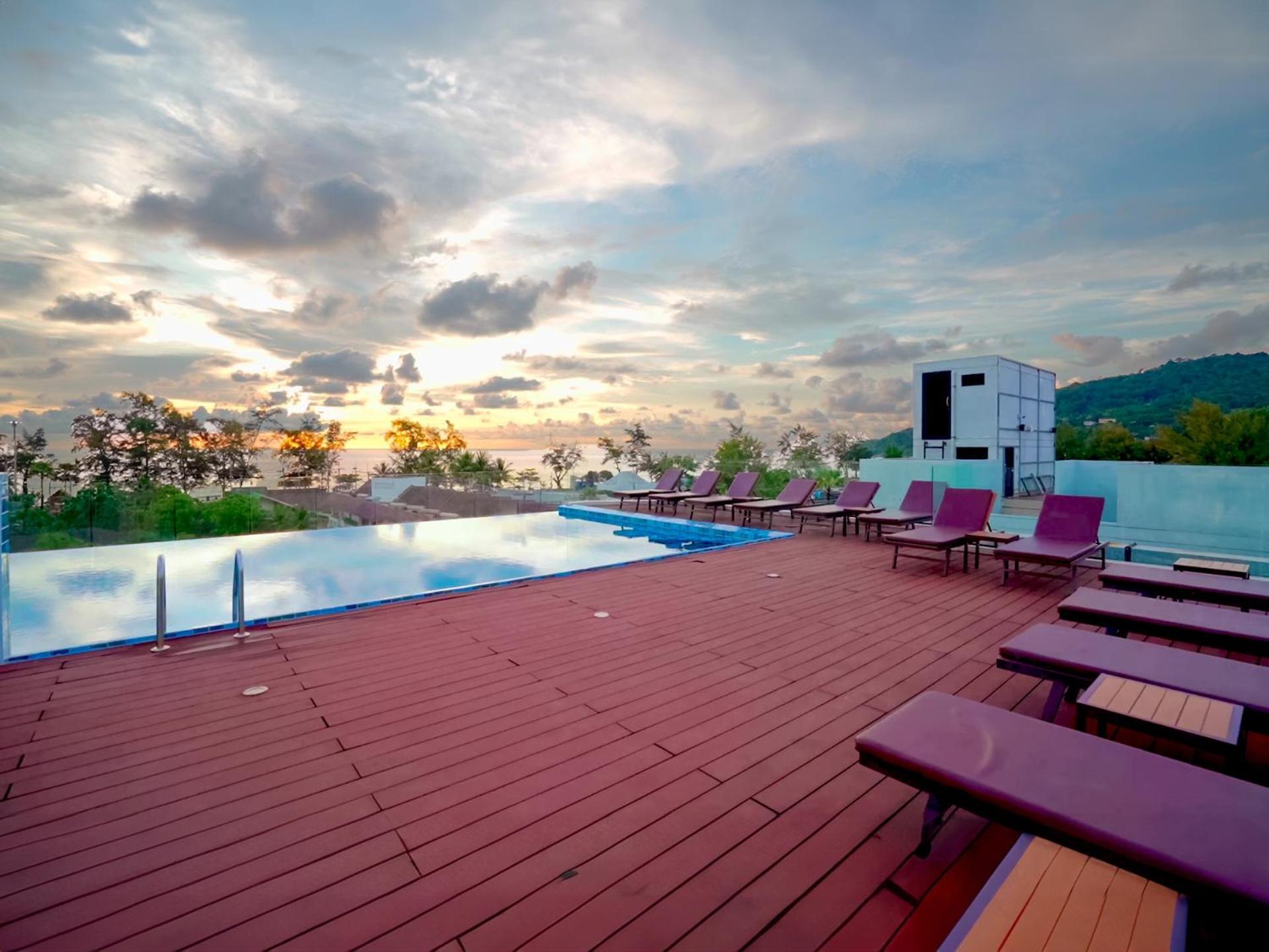 Phoenix Hotel Karon Beach Екстериор снимка